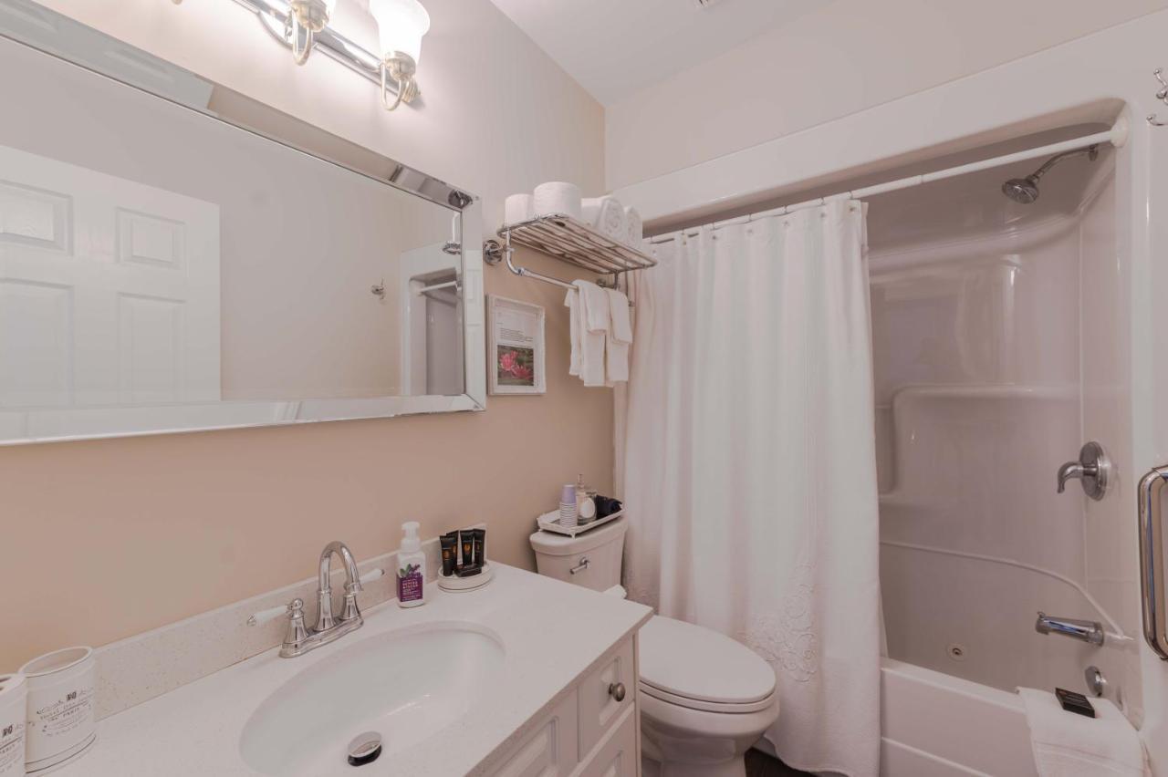 ניאגרה און דה לייק Casa Blanca Boutique Bed & Breakfast מראה חיצוני תמונה