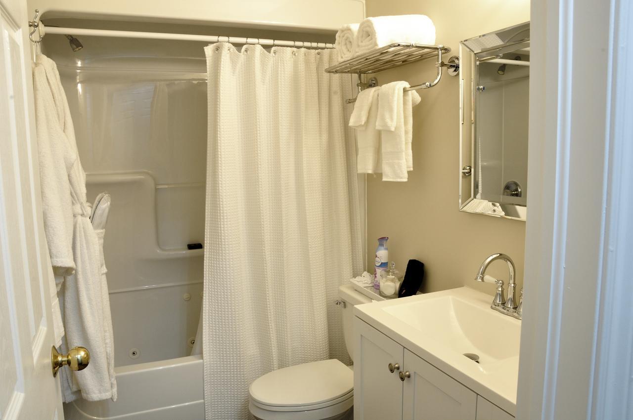 ניאגרה און דה לייק Casa Blanca Boutique Bed & Breakfast מראה חיצוני תמונה